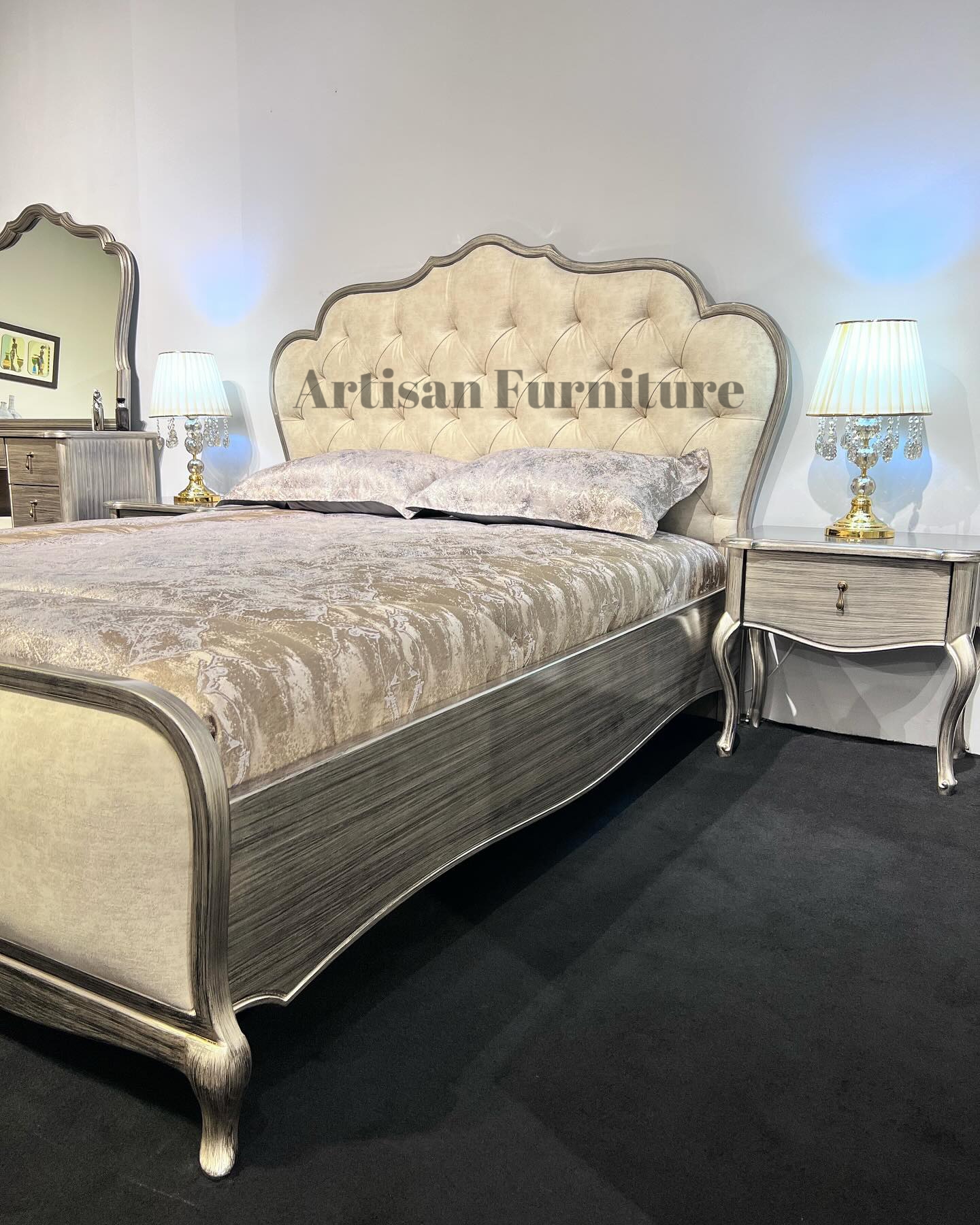 Luxe Minimal Bed