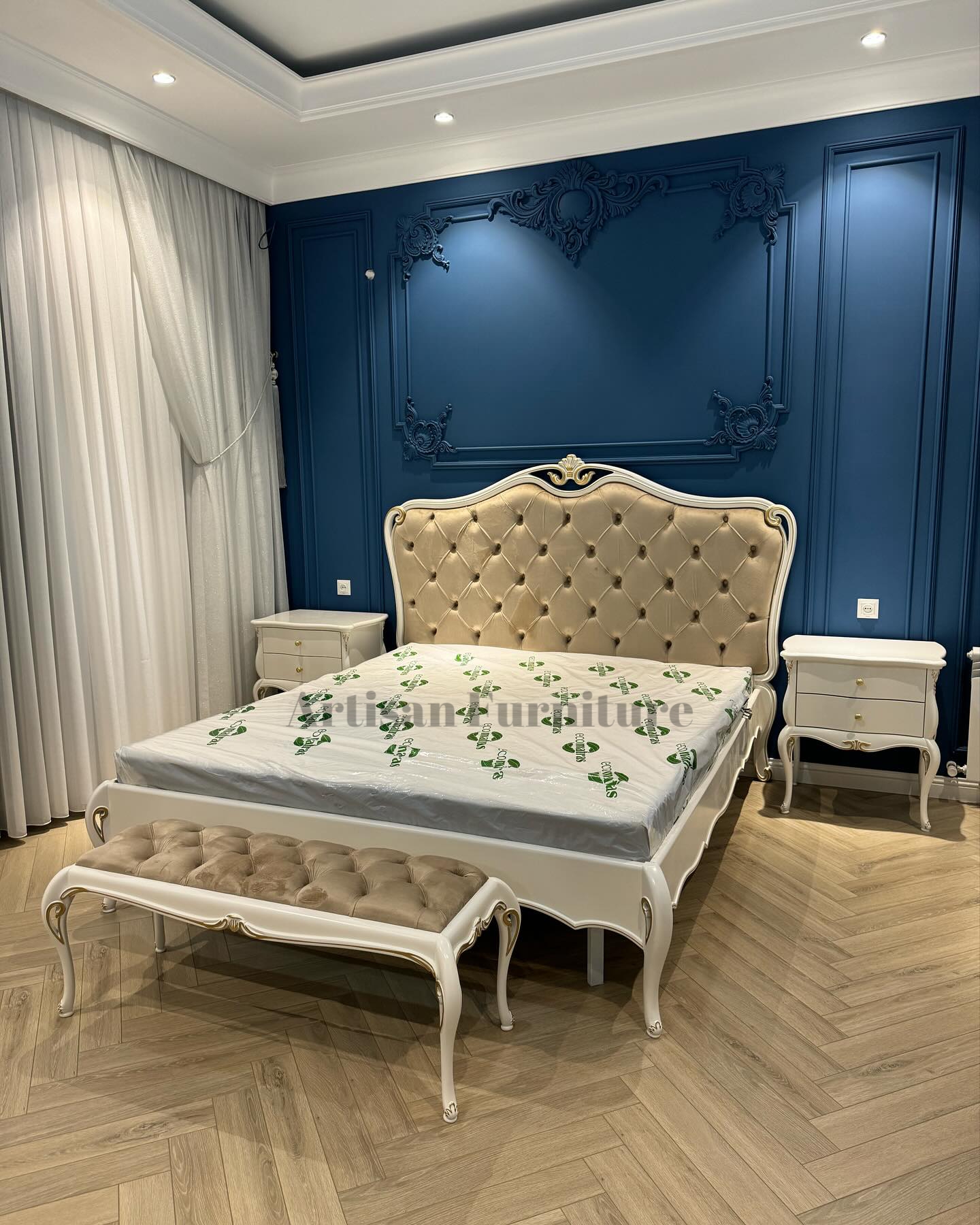 Versailles Bed Set