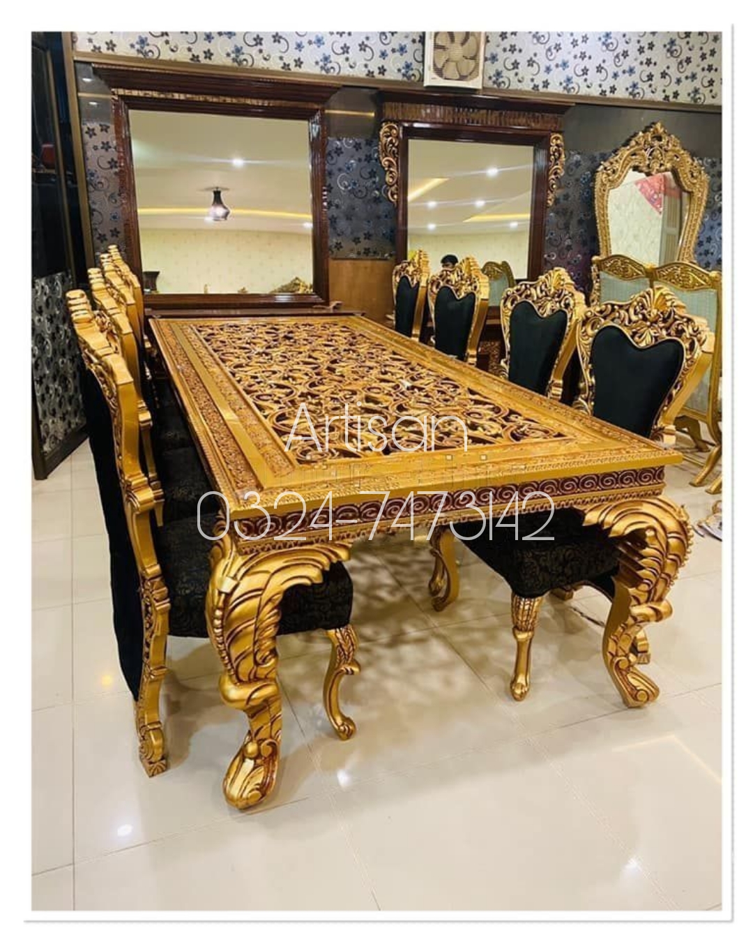 Grand Royale Dining Set